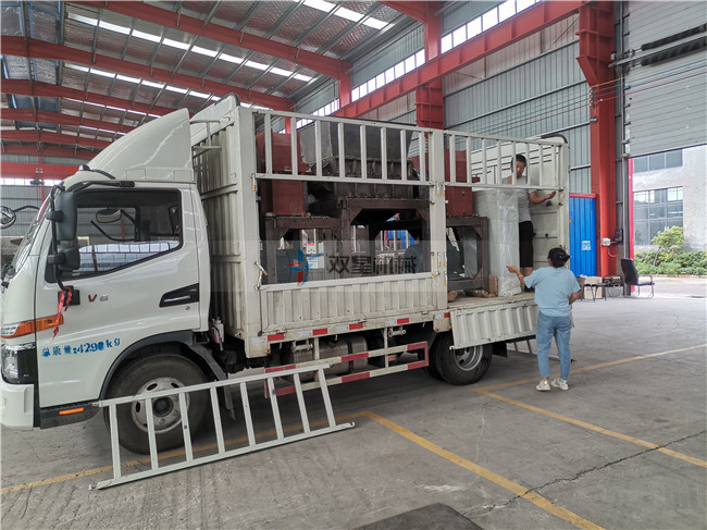 1000型<a href='http://rongxin366.cn/ssxl/10.html' target='_blank'><span>金屬撕碎機</span></a>發(fā)貨發(fā)往河北