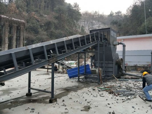 廢鋼破碎機(jī)分哪些類型？一套成本多少錢？
