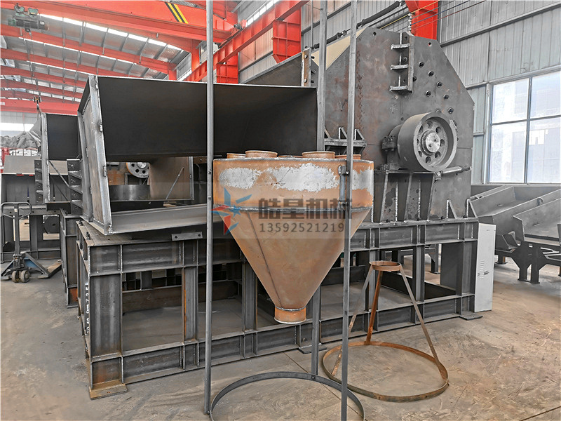 廢鋼破碎機(jī)生產(chǎn)現(xiàn)場 廢鋼破碎機(jī)生產(chǎn)現(xiàn)場